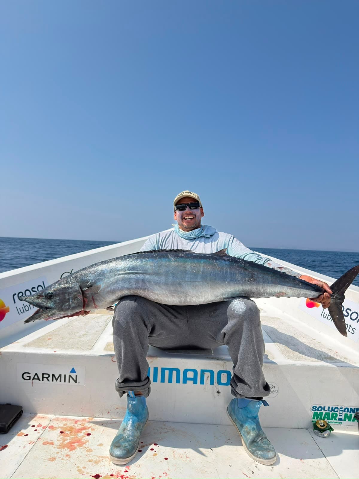 Captura de wahoo en una expedición offshore en Pucusana